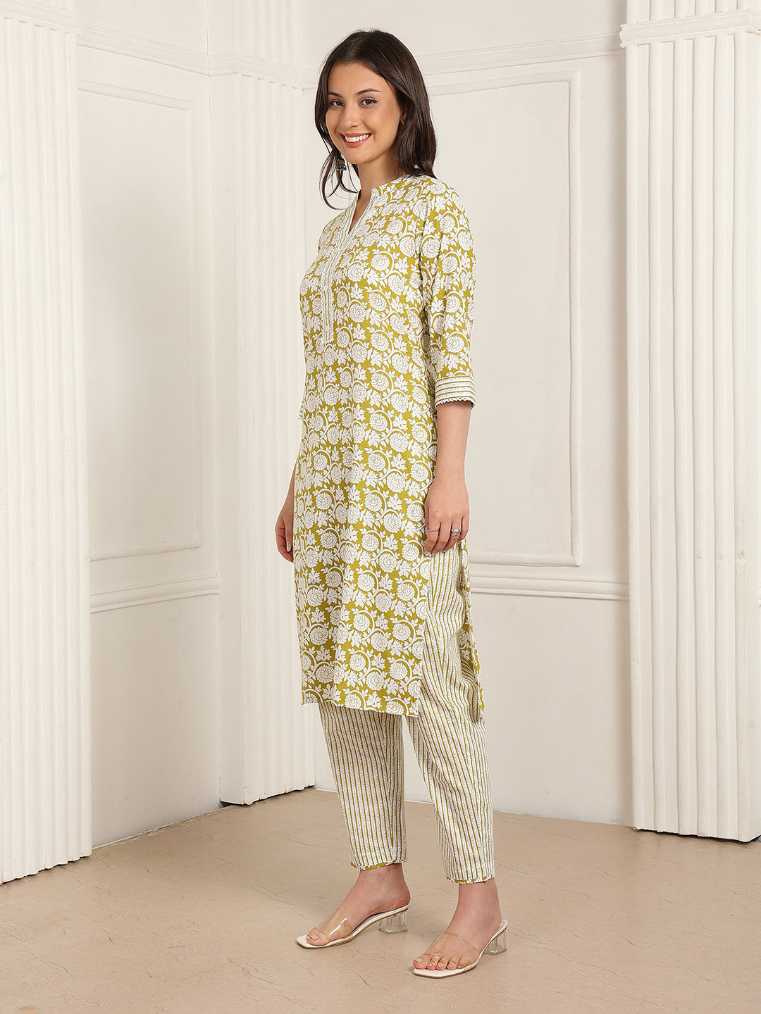 Casual Ethnic Straight Kurta Set With Dupatta (DS843)