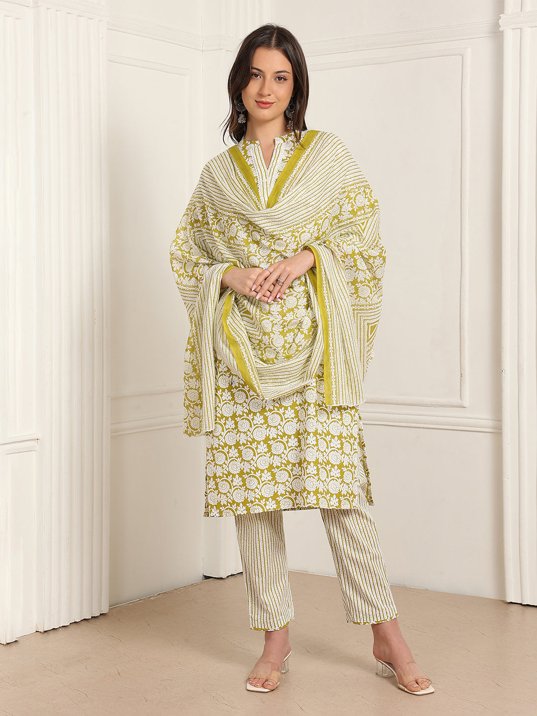 Casual Ethnic Straight Kurta Set With Dupatta (DS843)