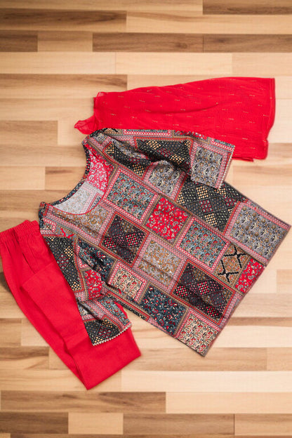Casual Ethnic Straight Kurta Set With Dupatta